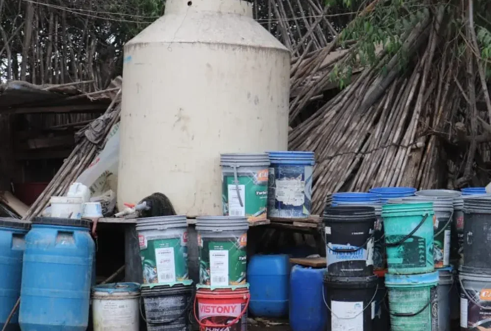 LA GRAVE ESCASEZ DE AGUA POTABLE EN EL SECTOR DESAGUADERO (PÁTAPO)